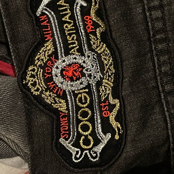 COOGI Australia Black Jeans with Brown Accent and Gold Embroidery (46x36) - Picture 10 of 13